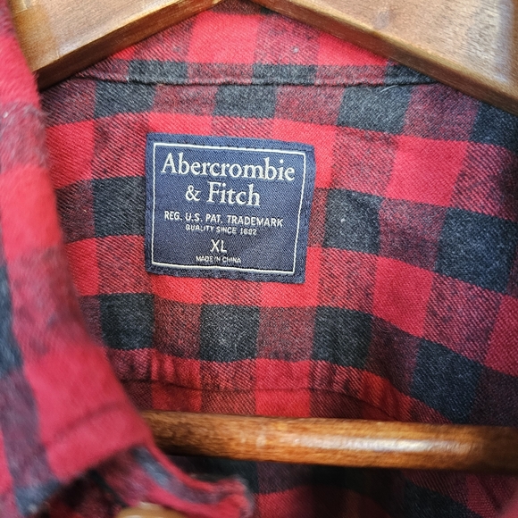 Red Black Plaid Abercrombie & Fitch Shirt Size XL - Picture 2 of 3